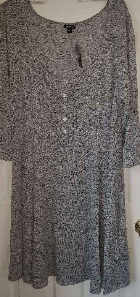 NWT Gray Torrid 3/4 Sleeve Skater Dress Size 3